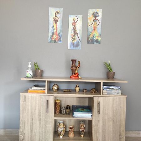 Spartacus Apartment อเล็กซานโดรโพลิส ภายนอก รูปภาพ